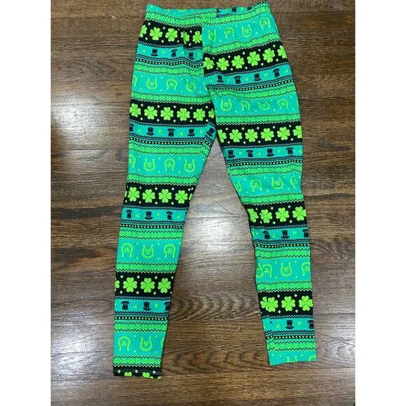 St Patrick’s Day Outfit Top and Pants LSize Small Loungewear Pajamas - Picture 2 of 3